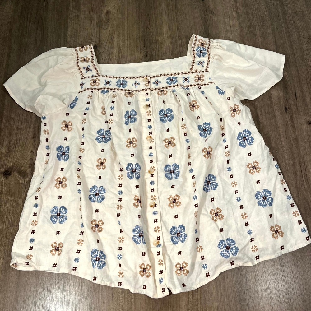 Torrid Shirt Blouse Top Ivory Embroidered Cross Stitch Floral Plus Size 2X